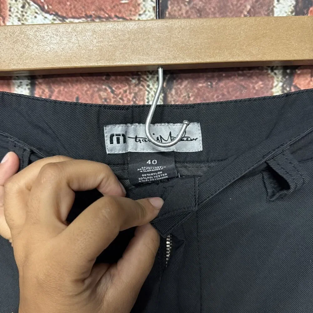Travis Mathew Golf Shorts Mens 40 Black Performance Stretch